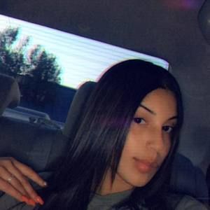 Meet your Posher, Alanis